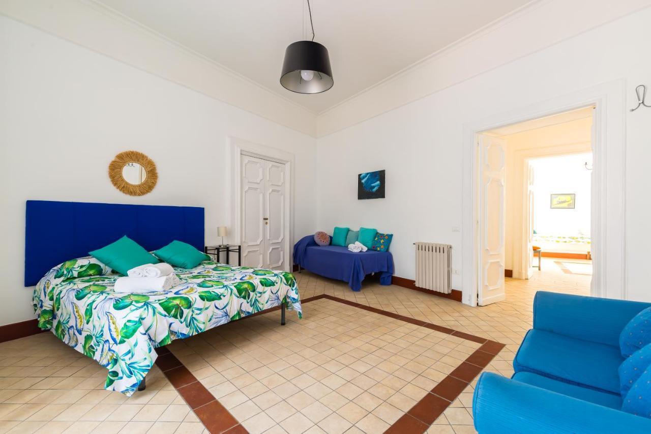 Lopez 20 A Big Family Apartment By Napoliapartments Exterior photo